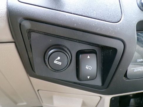 Used 2008 Ford F250 Lariat image 26