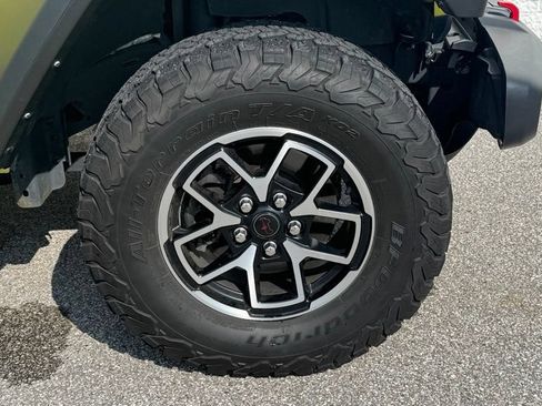 Used 2024 Jeep Wrangler Unlimited Rubicon AWD/4WD image 6