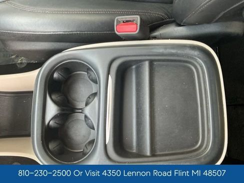 Used 2017 Chrysler Pacifica Touring-L FWD image 27