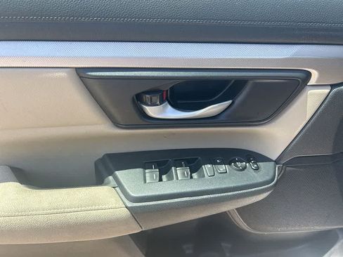 Used 2020 Honda CR-V LX image 14