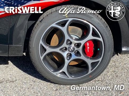 Used 2024 Alfa Romeo Tonale Veloce image 12