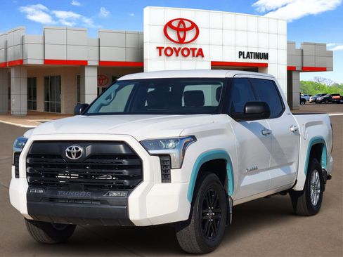 Used 2024 Toyota Tundra SR5 w/ SR5 Premium Package image 2
