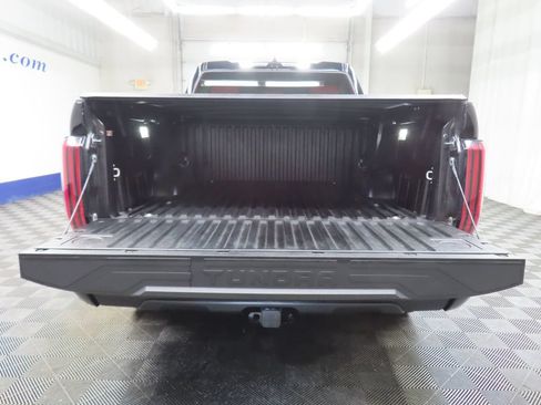 Used 2025 Toyota Tundra Limited AWD/4WD image 42