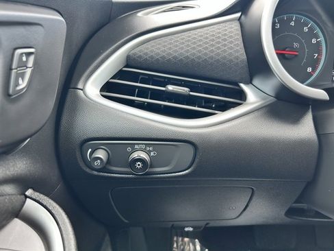 Used 2024 Chevrolet Malibu LS image 19