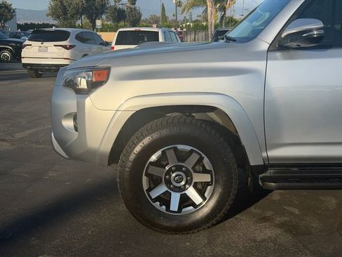 Used 2021 Toyota 4Runner TRD Off-Road Premium AWD/4WD image 23