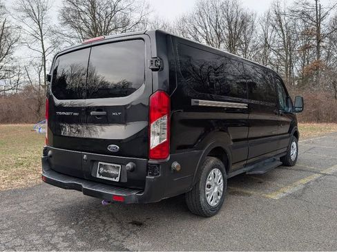 Used 2019 Ford Transit 350 XLT image 6