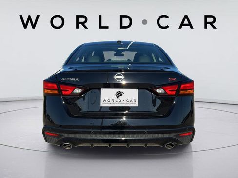 Used 2025 Nissan Altima 2.5 SR w/ SR Premium Package image 12