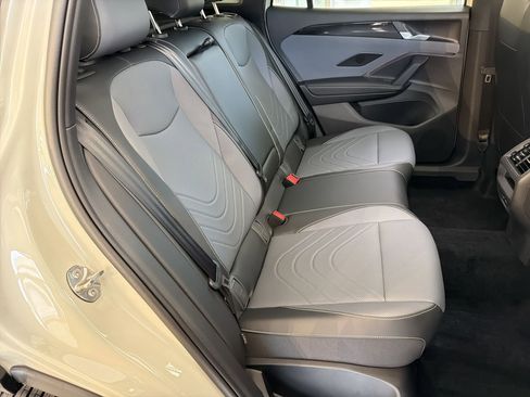New 2026 Volkswagen Tiguan SE R-Line FWD image 29