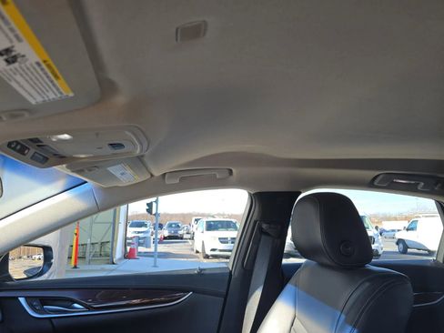 Used 2017 Cadillac XTS Luxury image 16