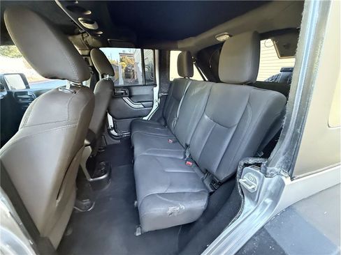 Used 2017 Jeep Wrangler Unlimited Sport w/ Quick Order Package 23S AWD/4WD image 21