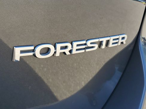 Used 2022 Subaru Forester AWD/4WD image 9