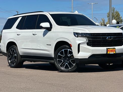 Used 2022 Chevrolet Tahoe RST w/ Luxury Package AWD/4WD image 2