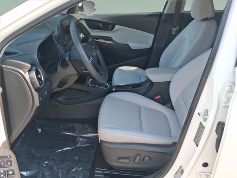 Used 2023 Hyundai Kona SEL AWD/4WD image 17