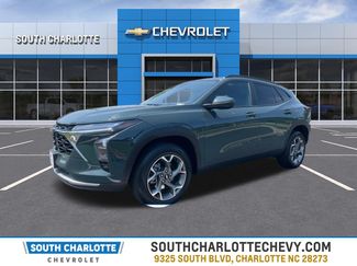 Used 2025 Chevrolet Trax LT FWD video 1