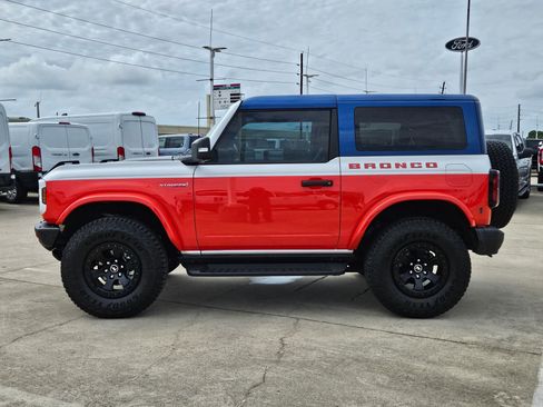 Used 2025 Ford Bronco Stroppe Edition AWD/4WD image 7