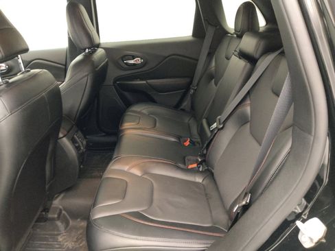 Used 2022 Jeep Cherokee Trailhawk w/ Premium Leather Package AWD/4WD image 18