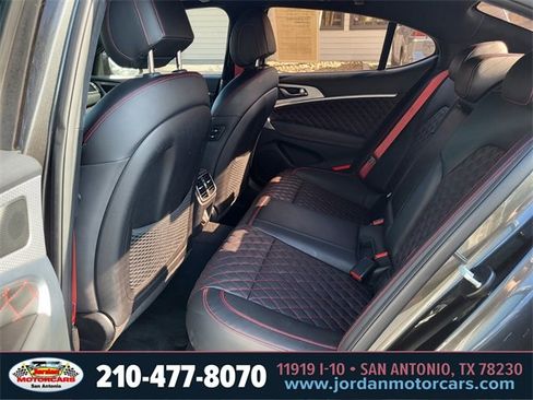 Used 2022 Genesis G70 3.3T image 16