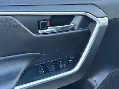 Certified 2025 Toyota RAV4 XLE image 18