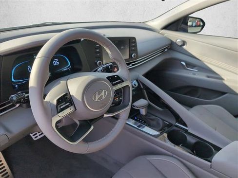 New 2026 Hyundai Elantra SEL Sport Premium image 3