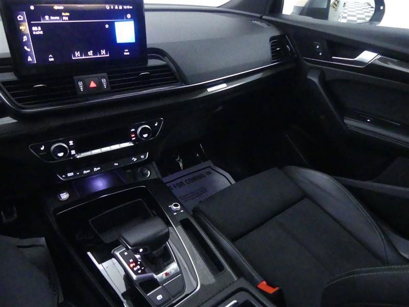 Used 2022 Audi SQ5 Premium Plus w/ Premium Plus Package AWD/4WD image 14