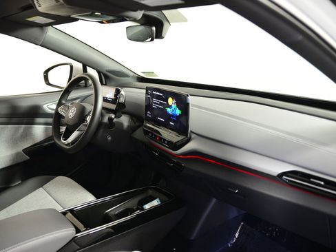 Used 2025 Volkswagen ID.4 Limited image 17