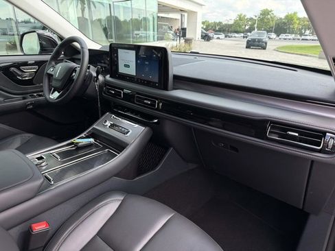 New 2026 Lincoln Aviator 2WD image 20