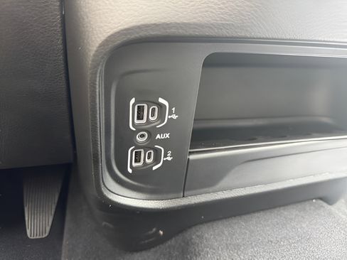 Used 2025 RAM 2500 Tradesman AWD/4WD image 26