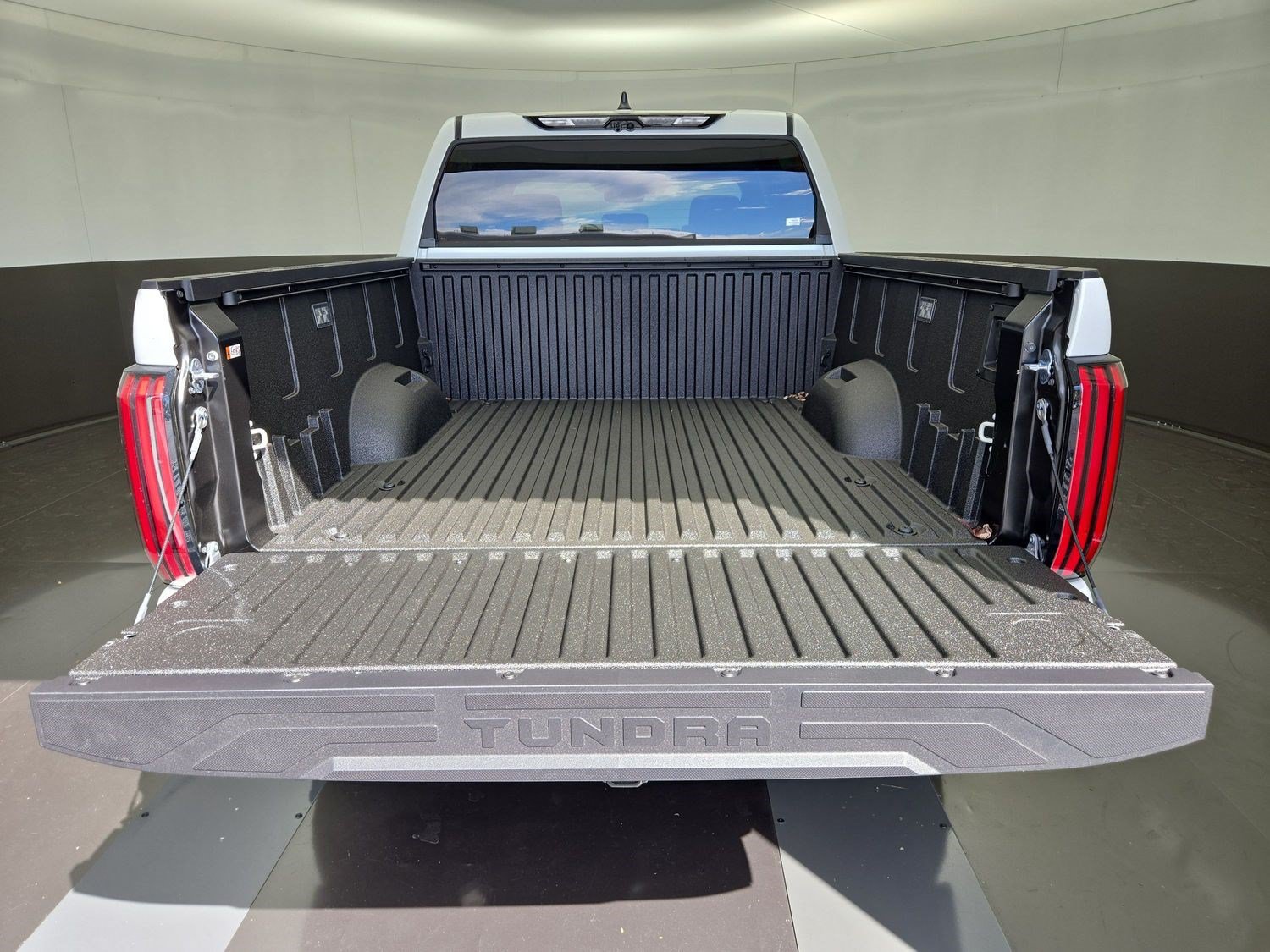 New 2026 Toyota Tundra Platinum AWD/4WD image 27