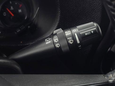 Used 2017 Jeep Wrangler Unlimited Sahara AWD/4WD image 40