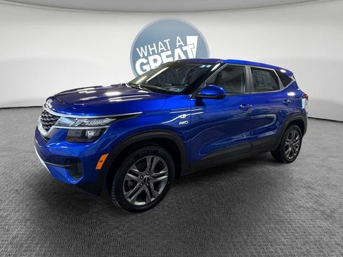 Certified 2023 Kia Seltos LX image 8