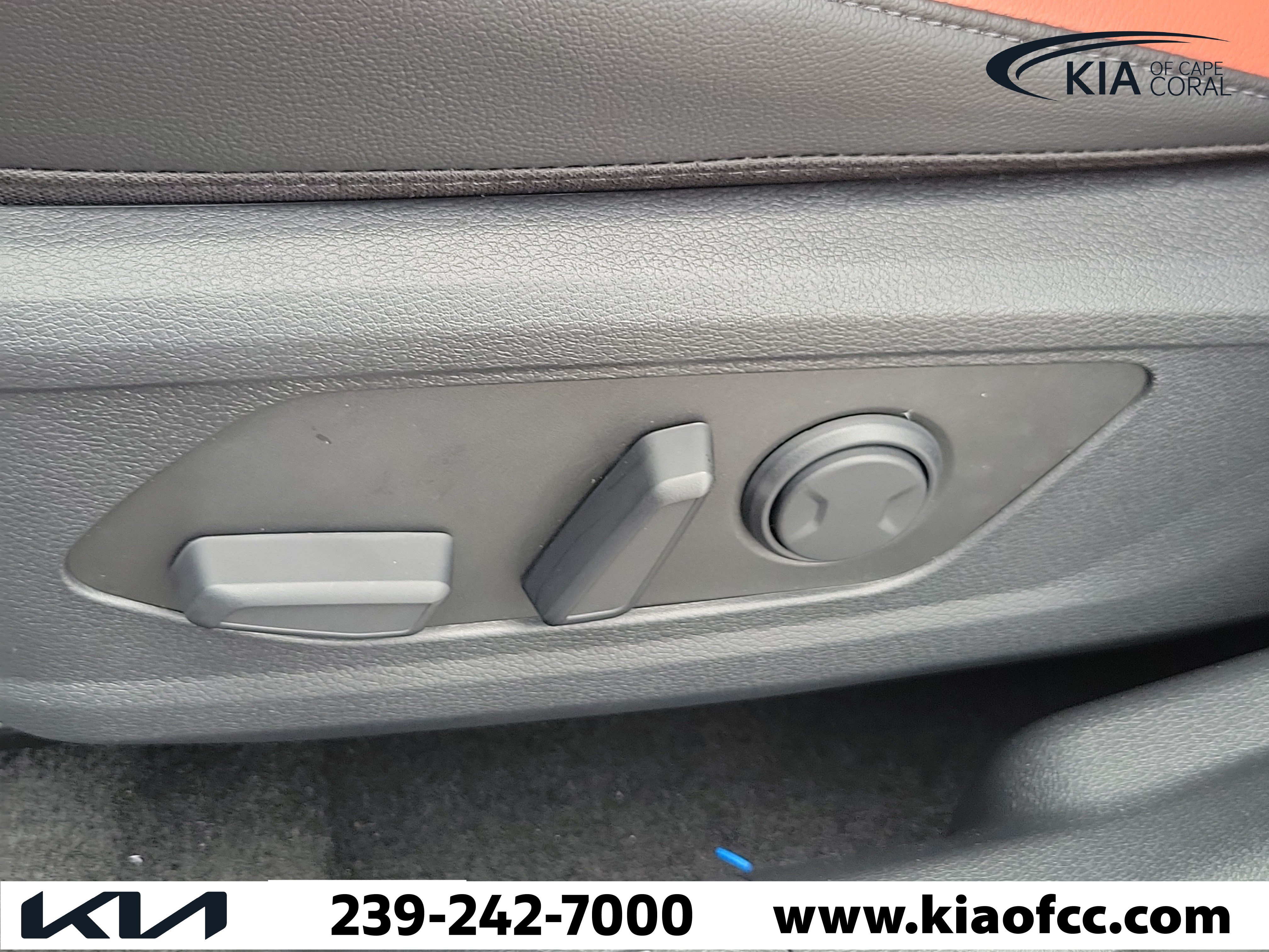 New 2027 Kia Sportage SX FWD image 23