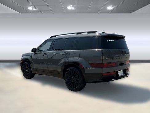 Used 2024 Hyundai Santa Fe Calligraphy FWD image 3