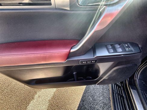 Used 2023 Lexus GX 460 Premium image 30