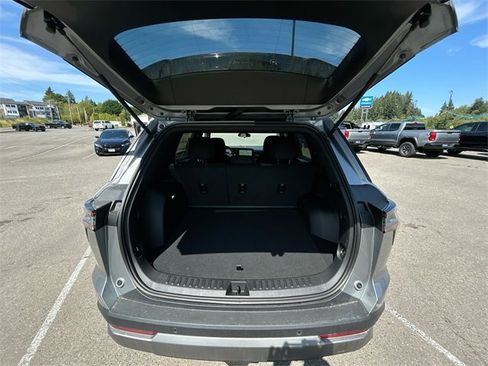 New 2025 Chevrolet Equinox LT image 26