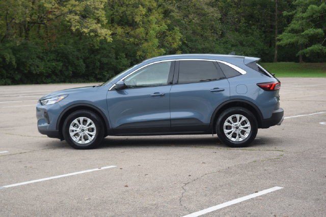 Used 2023 Ford Escape Active w/ Tech Pack #2 AWD/4WD image 22