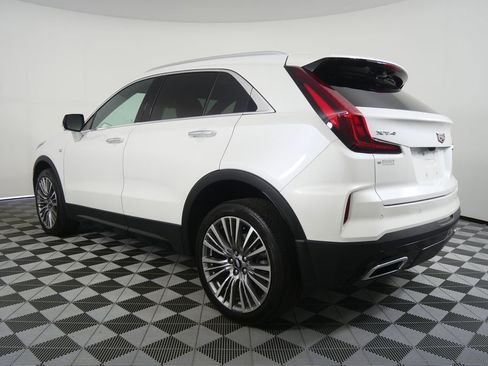 Used 2024 Cadillac XT4 Premium Luxury w/ Active Safety Package image 5