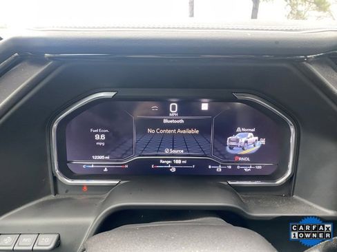 Used 2025 GMC Sierra 2500 AT4X image 29