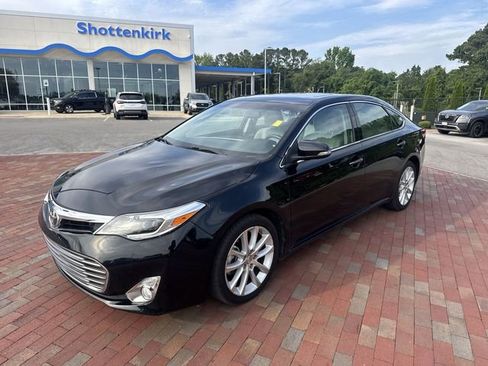 Used 2014 Toyota Avalon Limited FWD image 4