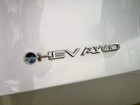 Used 2024 Toyota Grand Highlander XLE image 15