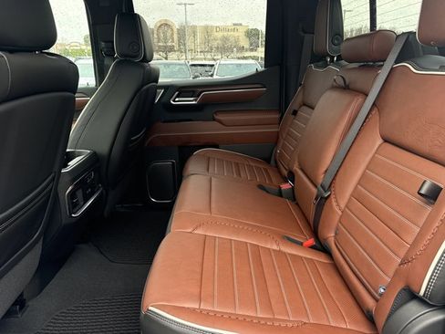 New 2026 GMC Sierra 1500 Denali Ultimate w/ LPO, Black Badging Package image 6