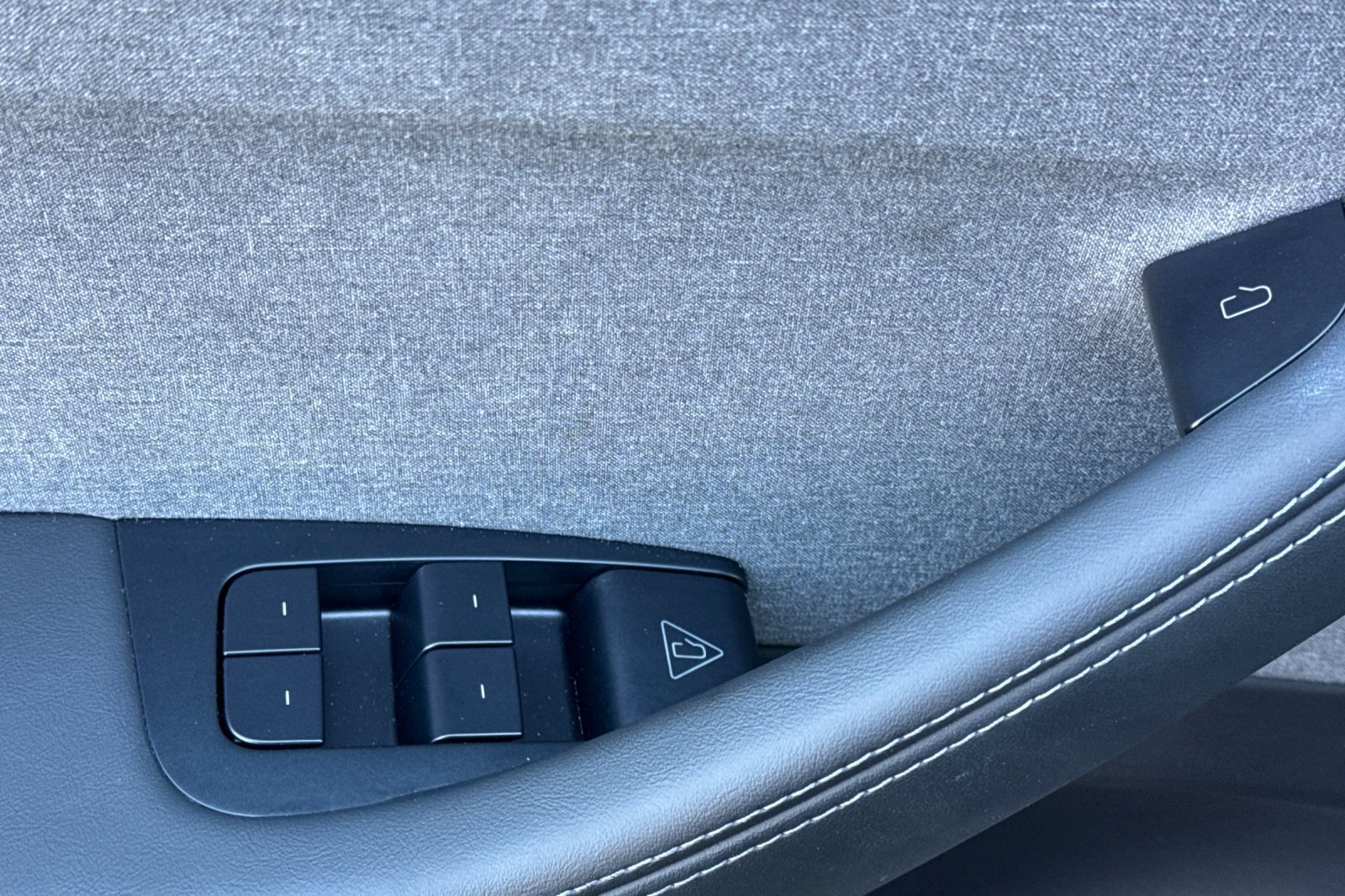 Used 2026 Tesla Model Y Long Range RWD image 14