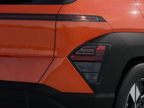 Used 2025 Hyundai Kona SEL FWD image 10