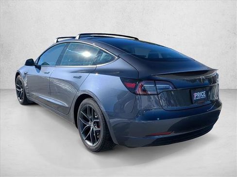 Used 2022 Tesla Model 3 Performance image 7