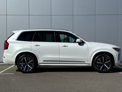 Used 2025 Volvo XC90 B6 Core w/ Protection Package Premier image 6