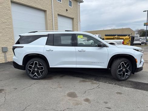 New 2026 Chevrolet Traverse High Country image 12