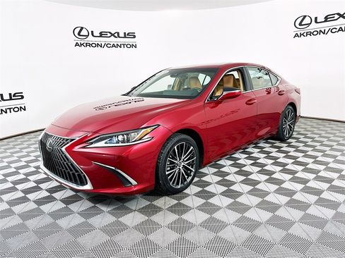 Used 2024 Lexus ES 350 w/ Premium Package image 4