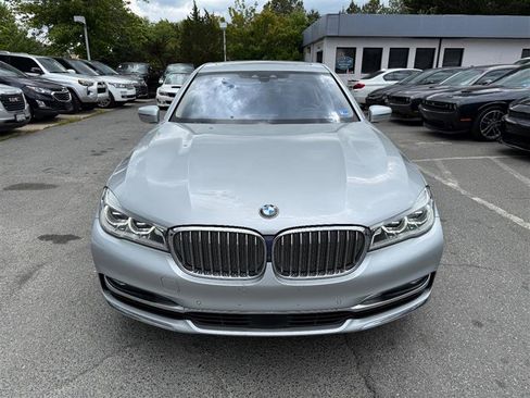 Used 2018 BMW 750Li xDrive AWD/4WD image 3