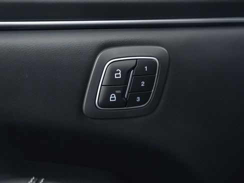 Certified 2025 Ford Mustang Mach-E Premium image 41