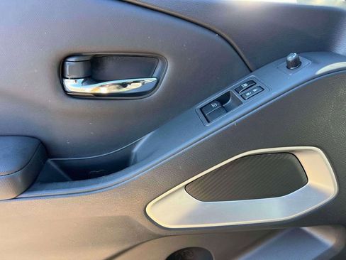 Certified 2024 Nissan Frontier SV w/ SV Convenience Package image 14