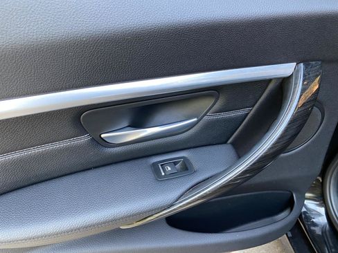 Used 2018 BMW 330i Sedan RWD image 33